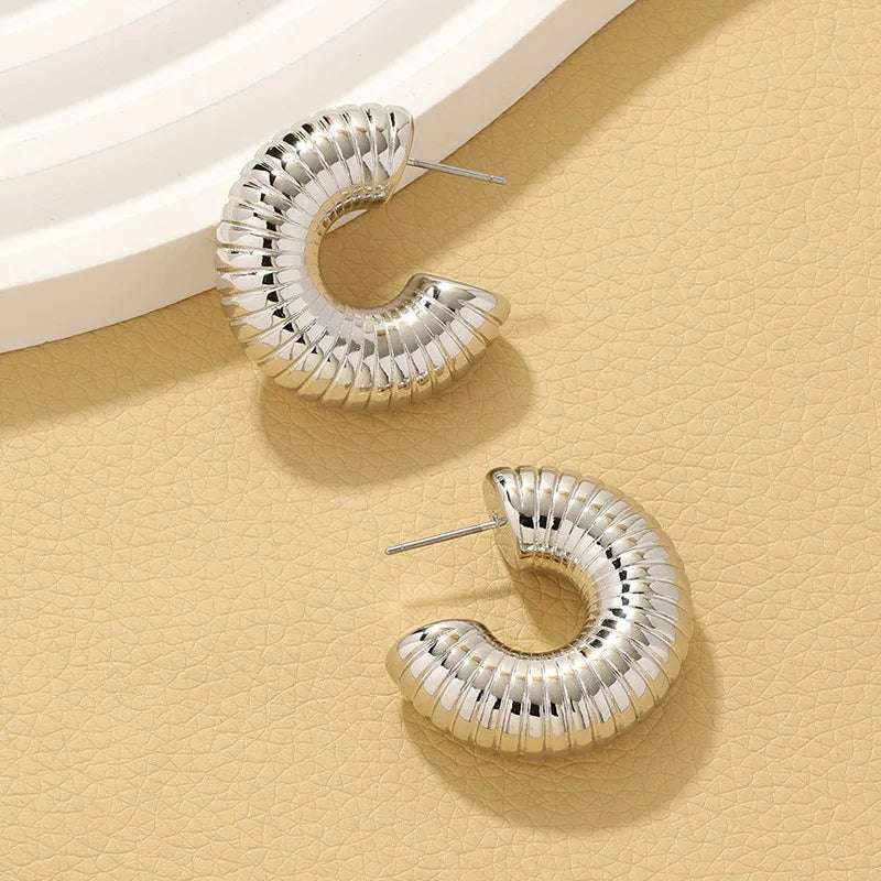 1 pair of retro new gold-plated thick round top earrings for women with glossy thick hot selling tear drop earrings double-sided