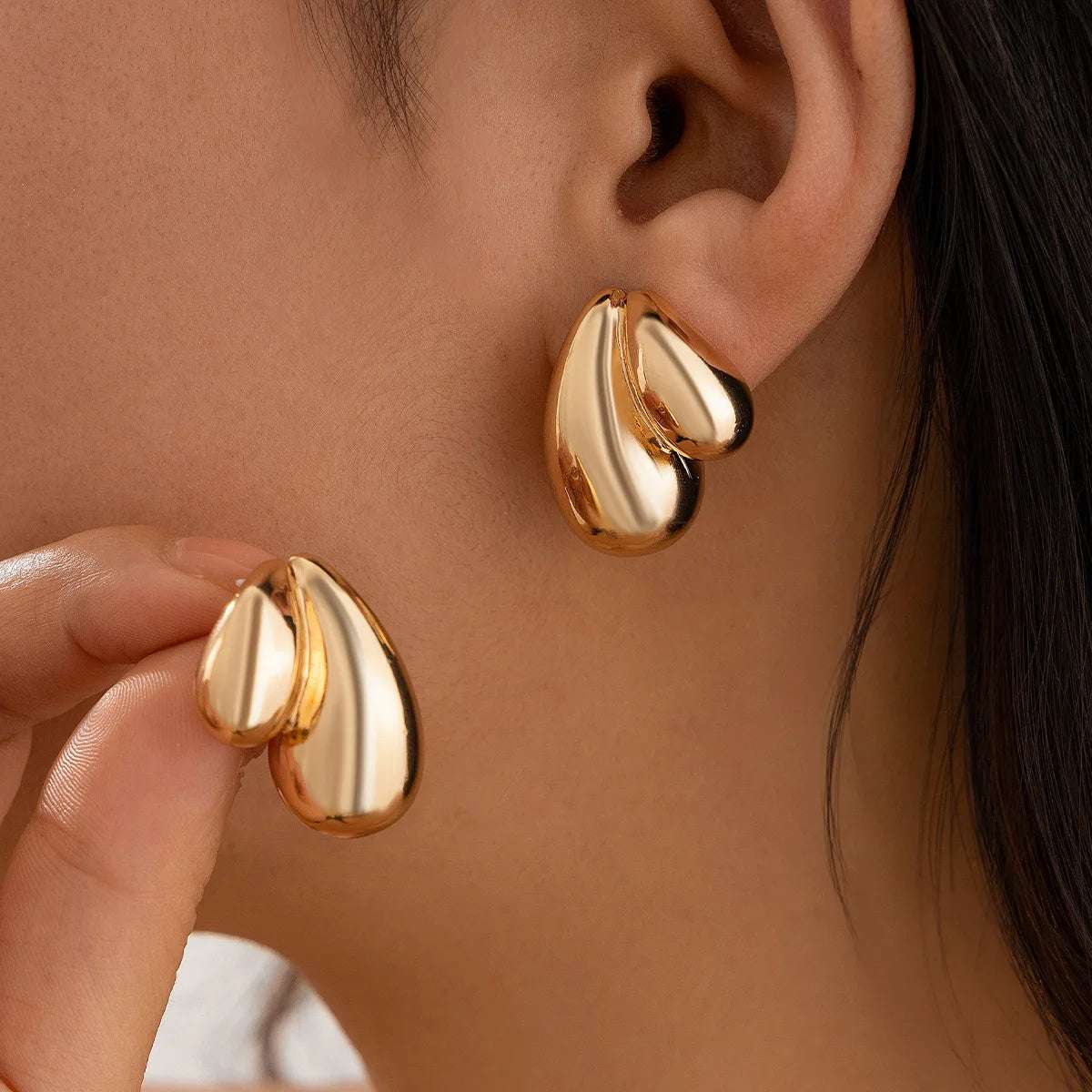 Fashionable Design, Photosensitive Surface, Comma, Water Drop Earrings, Female Ins, Geometric Metal Earrings, Earrings